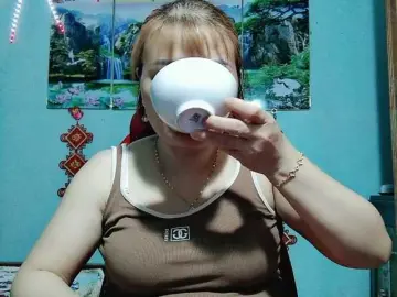 Linhanhsex2kのBongacamsでアダルトカメラ配信