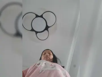 Selinababy99のBongacamsで無料ライブポルノ
