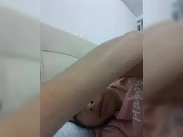 Selinababy99のBongacamsでライブポルノ配信