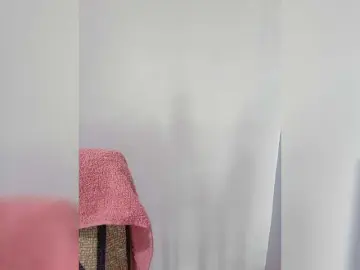 candiceloveeのBongacamsでアダルトビデオチャット