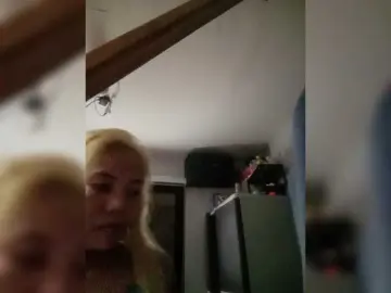 PempemlicioussのBongacamsでセックスチャット