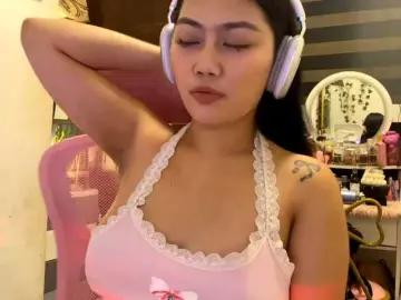 LesliDineのBongacamsでライブチャット