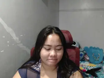 BubbleButtPinayのBongacamsでセックスカメラ