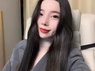 AdelinexingのStreamateでライブポルノ配信