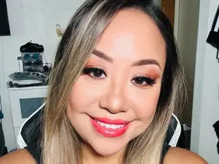 SpikedBellaのStreamateで人気のアダルト配信
