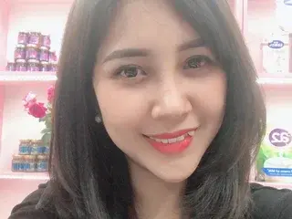 MinaBeiiのStreamateでヌードカメラ