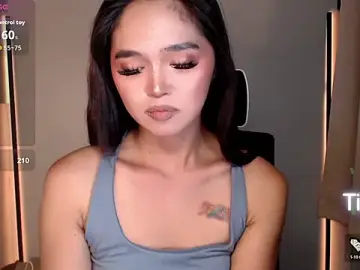 Itsme_ClairexxのStripchatでプライベートチャット