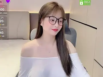 SssssiiliiのStripchatで最高のライブ配信