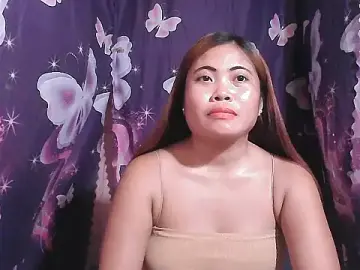 Hot_Samantha4uのStripchatで人気のアダルト配信