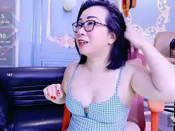LucianaMeのStripchatで無料ライブポルノ