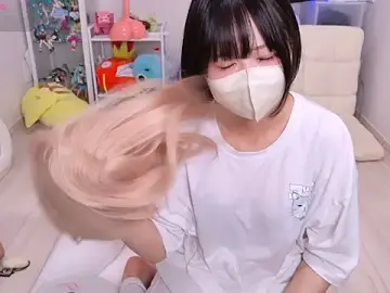 chii_chan_o0のStripchatで人気のアダルト配信