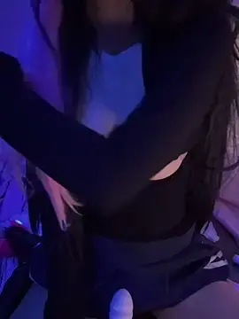 Dolly_BloomのStripchatでライブセックス映像