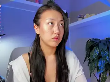Nelly_KimmのStripchatでセックスカメラ