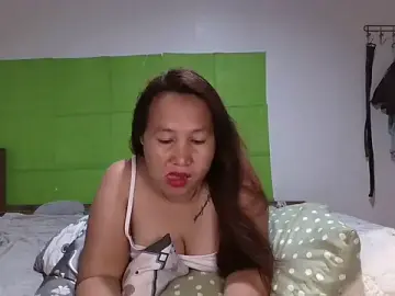 PrettyasianbelleのStripchatで今すぐ視聴可能なセックスカム