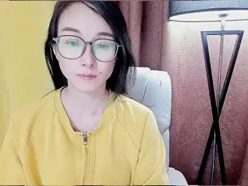 NIAN-erのStripchatでセックスカメラ