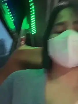 May-SquirtのStripchatで今すぐ視聴可能なセックスカム