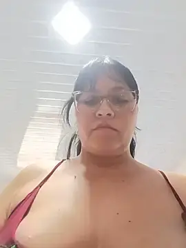 Dirty_Pregnant_MommyのStripchatでプライベートチャット