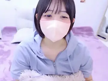 Hinata_SunのStripchatで高画質ウェブカメラ