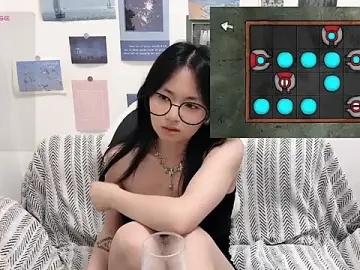 LiLiYbabyのStripchatでライブチャット