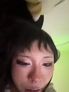 Kitty_yukimuraのStripchatで今すぐ視聴可能なセックスカム
