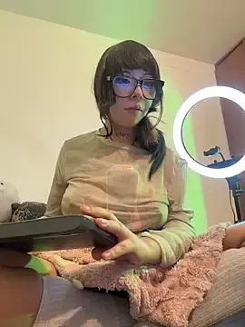 Kitty_yukimuraのStripchatでセックスチャット