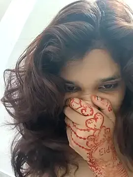Samira_SenのStripchatで高画質ウェブカメラ