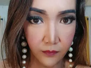 KissSweetAngelicTransのXlovecamでセックスカメラ